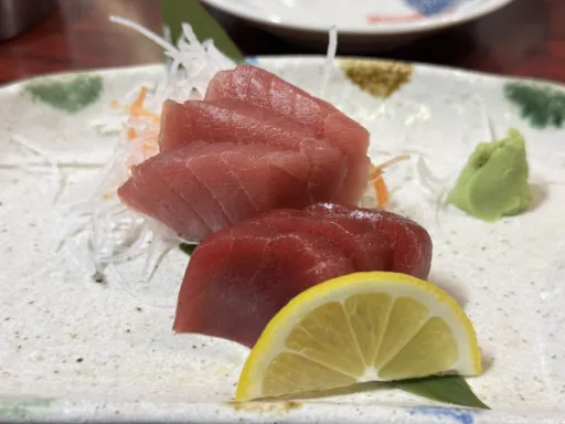 違法操業マグロ漁船(Illegal Tuna Fishing Boat)